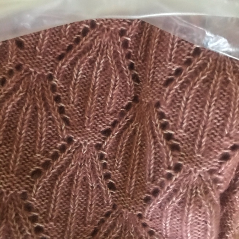 Abercrombie NWT XS Pointelle Scoop- Back Sweater - Picture 9 of 10